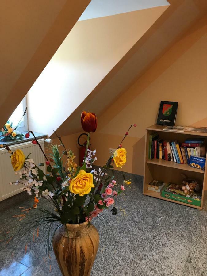 Gaestehaus Lindenhof Jennersdorf Екстериор снимка